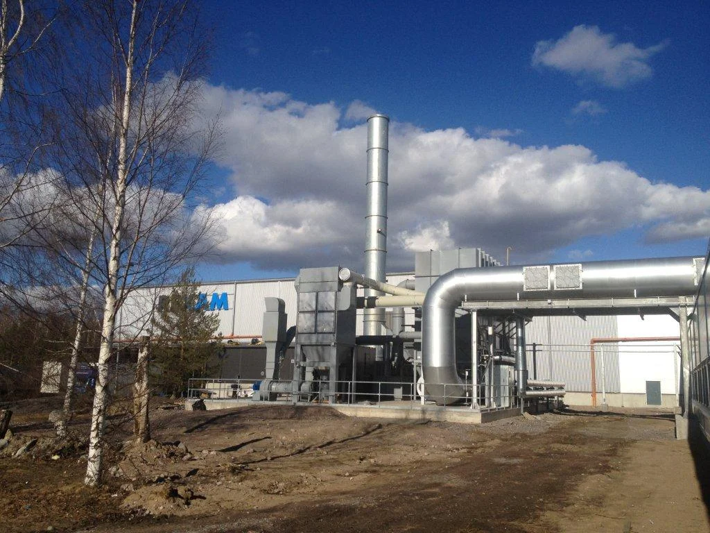 RTO and Concentrator installed on exterior of can production plant.